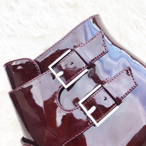 CALVIN KLEIN NWOT Burgundy Patent Leather Bootie - Picture 3 of 8